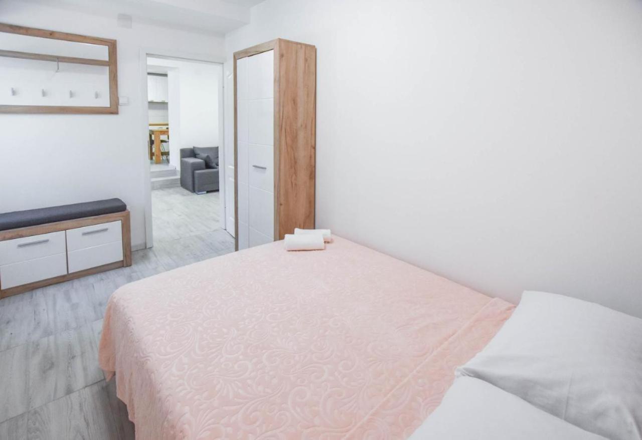 Suite Apartment Toni Poljana  Экстерьер фото